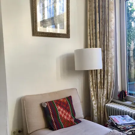 Hidden Pearl Family *